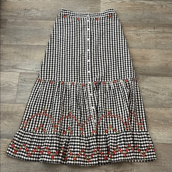 NATURAL LIFE Dresses & Skirts - NATURAL LIFE Skirt Gingham Tiered Maxi Skirt Black White Embroidered Size M